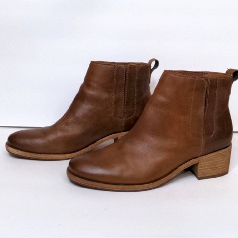 NWOT Kork-Ease Mindo Brown Leather Ankle Booties Chelsea Boots Heeled Size 10